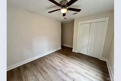 424 Front St, Century, FL 32535 - Photo 37