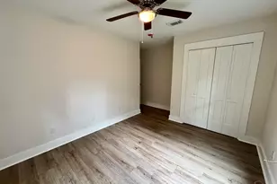 424 Front St, Century, FL 32535 - Photo 37