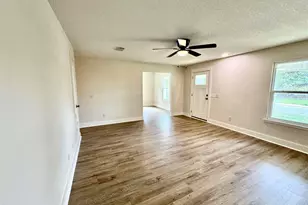 424 Front St, Century, FL 32535 - Photo 21