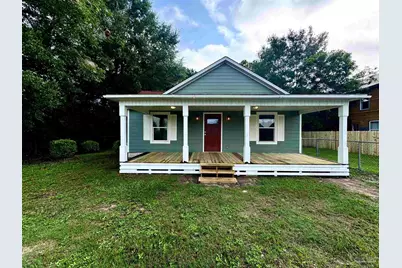 424 Front St, Century, FL 32535 - Photo 7