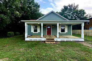 424 Front St, Century, FL 32535 - Photo 7