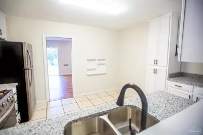 1640 E Hayes St, Pensacola, FL 32503 - Photo 5