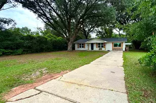 4700 Dean Dr, Pace, FL 32571 - Photo 3