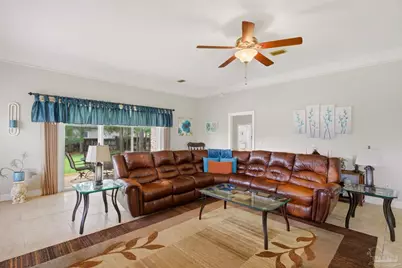 2092 Pritchard Pt Dr, Navarre, FL 32566 - Photo 11