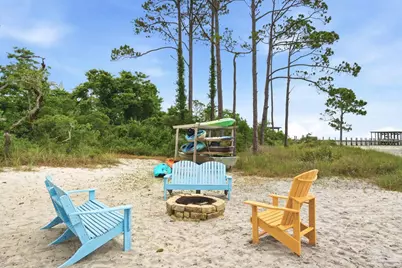 2092 Pritchard Pt Dr, Navarre, FL 32566 - Photo 5