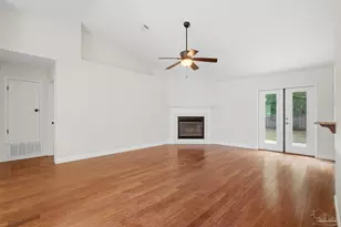 9318 Lucian Ct, Navarre, FL 32566 - Photo 7