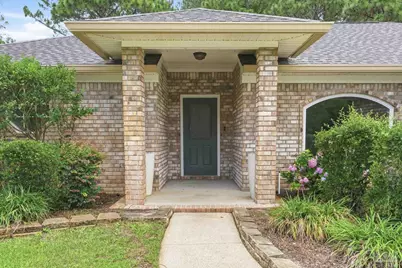 9318 Lucian Ct, Navarre, FL 32566 - Photo 5