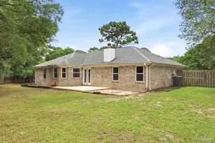 9318 Lucian Ct, Navarre, FL 32566 - Photo 3