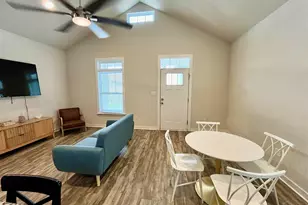1113 W Government St, Pensacola, FL 32502 - Photo 11