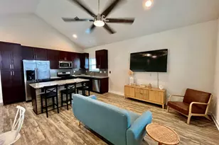 1113 W Government St, Pensacola, FL 32502 - Photo 1