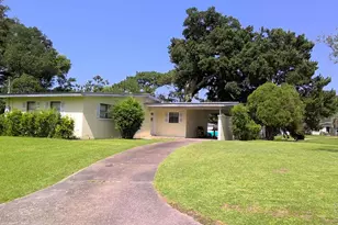 101 Vanderbilt Rd, Pensacola, FL 32506 - Photo 1