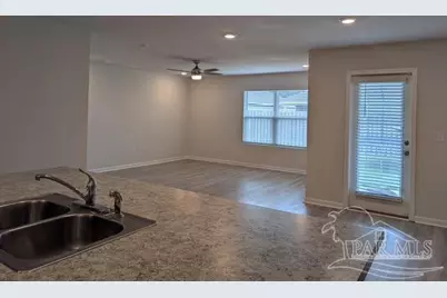 5926 Laurel Oak Dr, Pensacola, FL 32526 - Photo 5