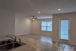 5926 Laurel Oak Dr, Pensacola, FL 32526 - Photo 5
