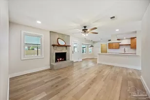 635 Whitney Dr, Pensacola, FL 32503 - Photo 7
