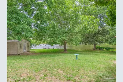 6209 E Shore Dr, Pensacola, FL 32505 - Photo 37