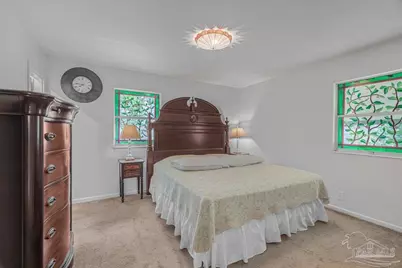 6209 E Shore Dr, Pensacola, FL 32505 - Photo 23
