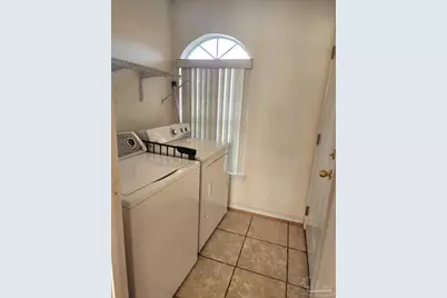 6000 Yellow Rose Dr, Pensacola, FL 32526 - Photo 9