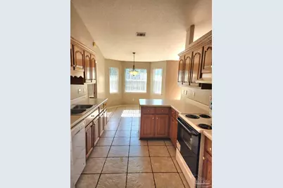 6000 Yellow Rose Dr, Pensacola, FL 32526 - Photo 7