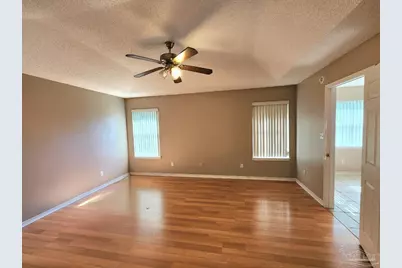 6000 Yellow Rose Dr, Pensacola, FL 32526 - Photo 11