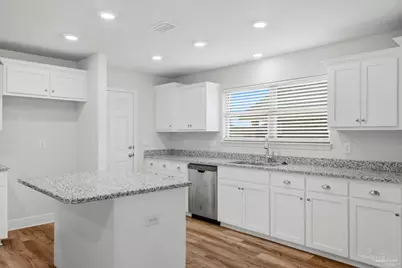 5176 Emmaline Ln, Milton, FL 32570 - Photo 13