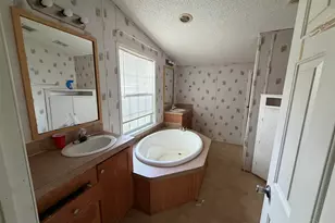 5570 Bantola Dr, Milton, FL 32583 - Photo 9