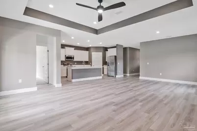 906 Windhill Dr, Cantonment, FL 32533 - Photo 11