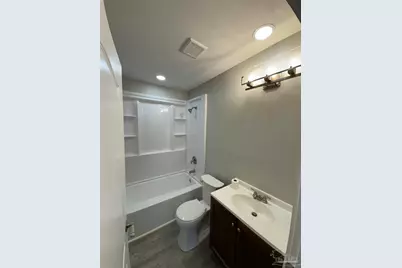 1114 N Q St, Pensacola, FL 32505 - Photo 13