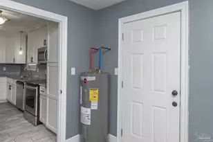 8240 Tempest Dr, Pensacola, FL 32506 - Photo 9