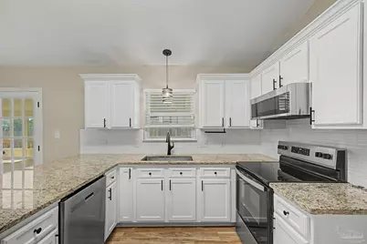 4360 Marilyn Ct, Gulf Breeze, FL 32563 - Photo 13