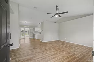 4360 Marilyn Ct, Gulf Breeze, FL 32563 - Photo 3