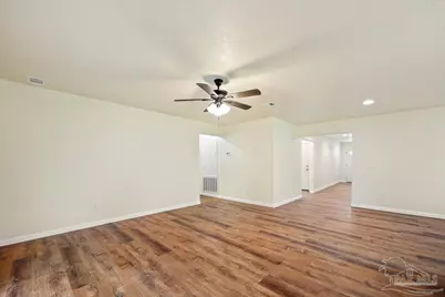 715 Edwards St, Pensacola, FL 32507 - Photo 23