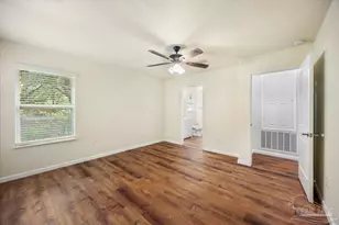 715 Edwards St, Pensacola, FL 32507 - Photo 25