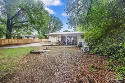 671 Georgia St, Crestview, FL 32536 - Photo 15