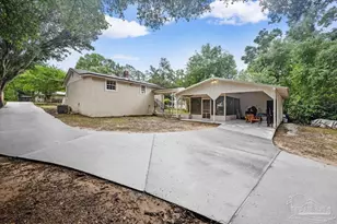 671 Georgia St, Crestview, FL 32536 - Photo 13