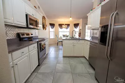 8213 Hartington Dr, Navarre, FL 32566 - Photo 9