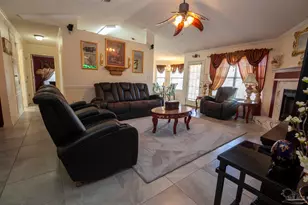 8213 Hartington Dr, Navarre, FL 32566 - Photo 3