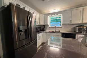 8108 Ridgefield Rd, Pensacola, FL 32514 - Photo 9