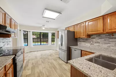 1305 Calcutta Dr, Gulf Breeze, FL 32563 - Photo 11