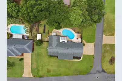 1305 Calcutta Dr, Gulf Breeze, FL 32563 - Photo 61