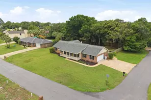1305 Calcutta Dr, Gulf Breeze, FL 32563 - Photo 45
