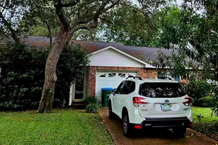 147 Kevin Dr, Gulf Breeze, FL 32561 - Photo 1