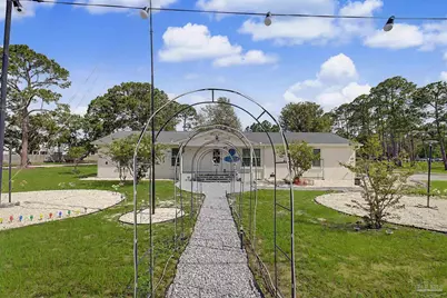 13690 Innerarity Pt Rd, Pensacola, FL 32507 - Photo 3
