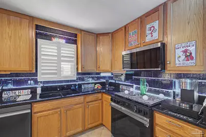 13690 Innerarity Pt Rd, Pensacola, FL 32507 - Photo 19