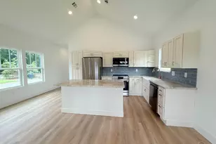 1901 N Davis Hwy, Pensacola, FL 32503 - Photo 9
