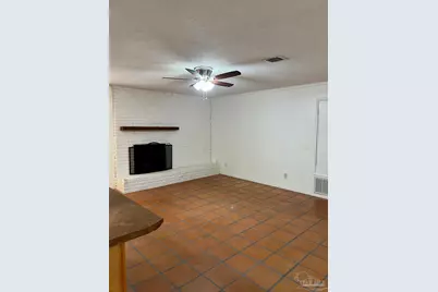 211 Cordoba St, Gulf Breeze, FL 32561 - Photo 9