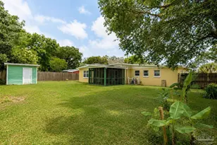 12 Huntington Dr, Pensacola, FL 32506 - Photo 33
