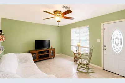 12 Huntington Dr, Pensacola, FL 32506 - Photo 7