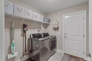 9073 E River Dr, Navarre, FL 32566 - Photo 31