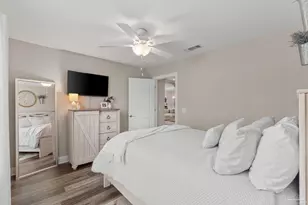 9073 E River Dr, Navarre, FL 32566 - Photo 25