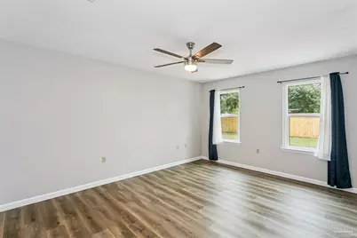 2182 Calle De Cantabria, Navarre, FL 32566 - Photo 15